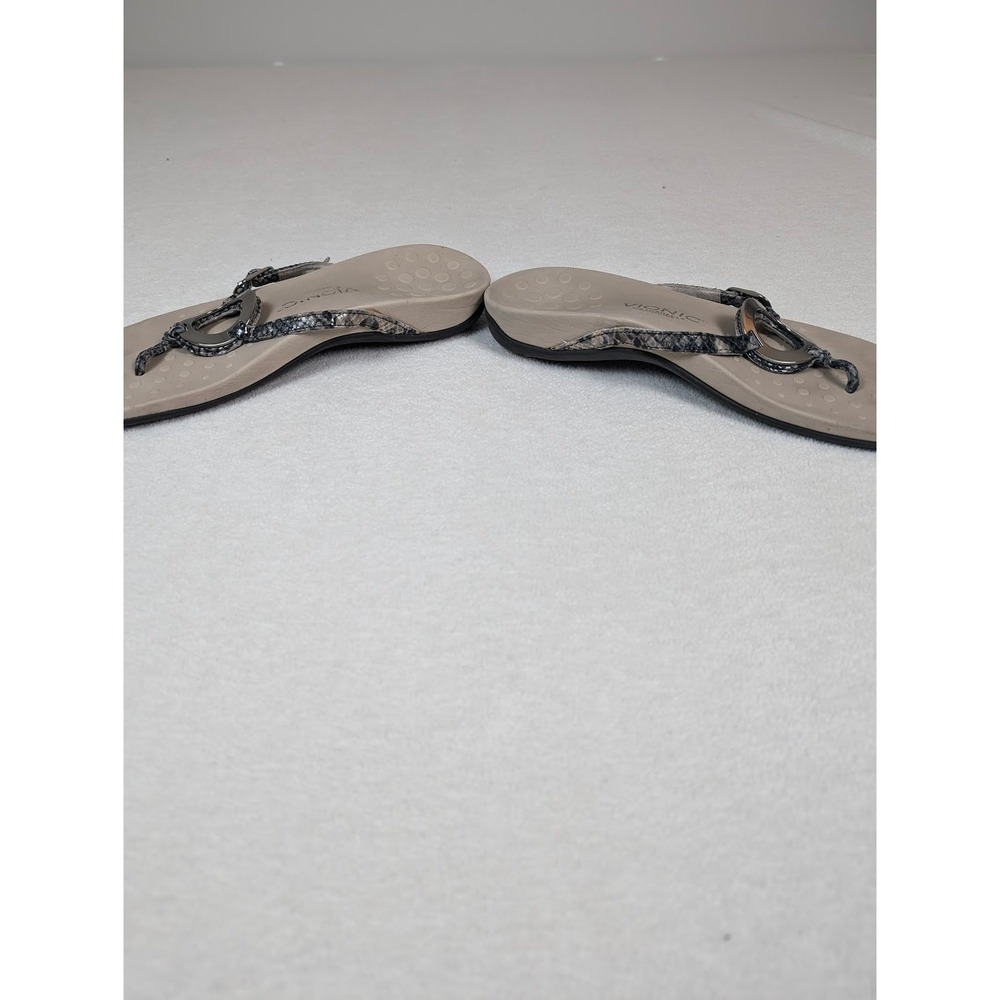 Vionic Amber Sandals Women 9 Grey Snakeskin Excellent Thong Womens - Picture 4 of 8